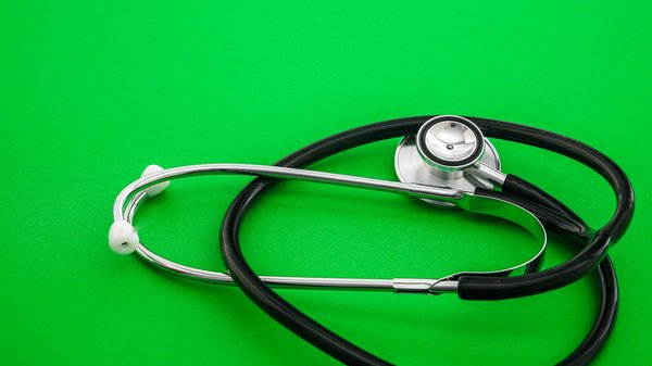 Innovative non-invasive approaches for uk cardiologists in managing aortic dissection: discover leading care practices